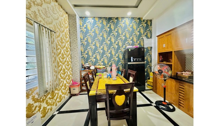 Ngộp Lũy Bán Bích  - 70m2 - HXH10M Kinh Doanh - 3 tầng Tân Phú